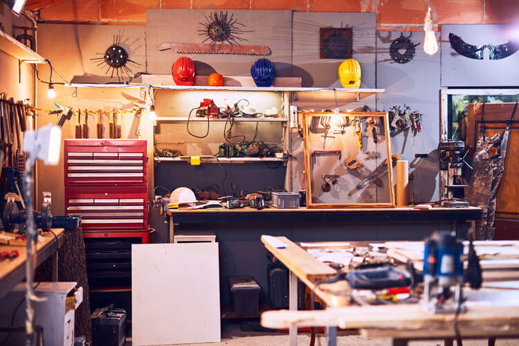 Garage with power tools and other construction equipment 