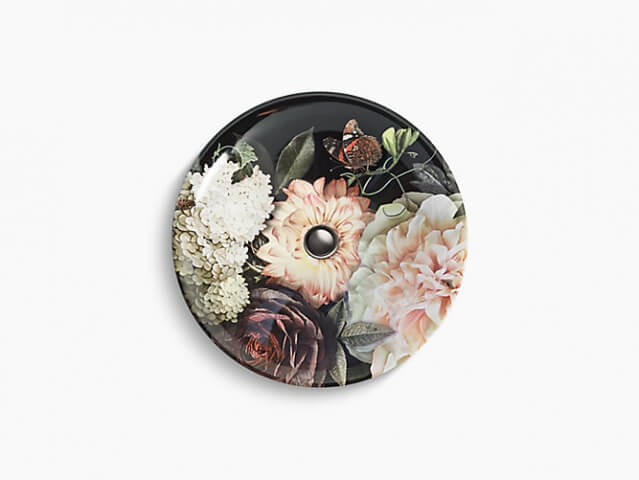 Beautiful flowers for your bathroom